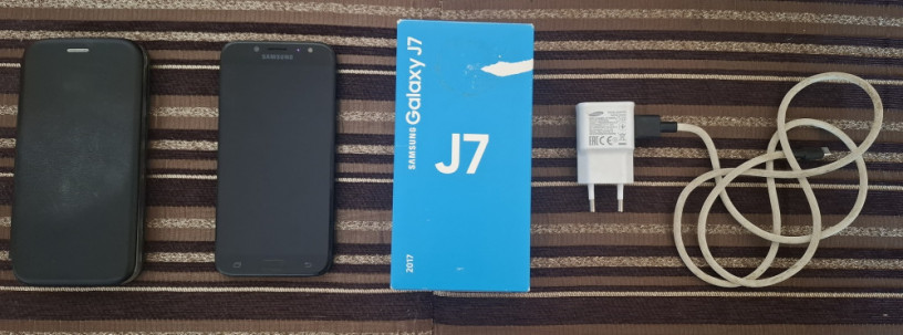 prodam-telefon-samsung-j7-2017-goda-big-2