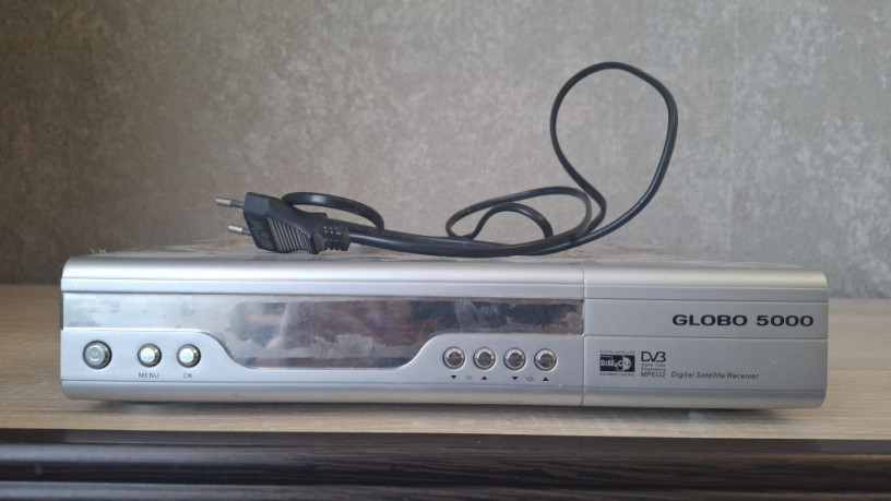 sputnikovyy-resiver-globo-5000-big-0